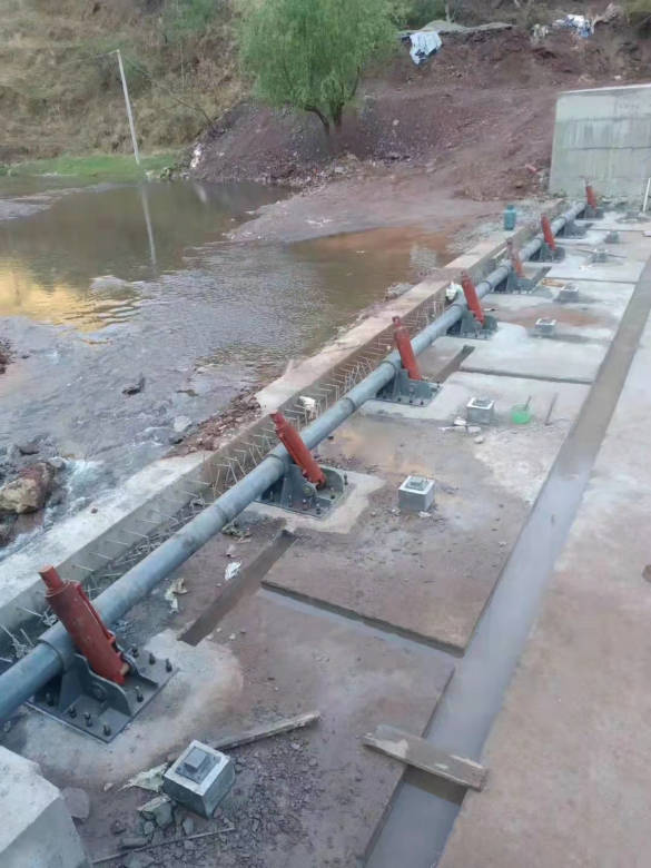 ���̰���