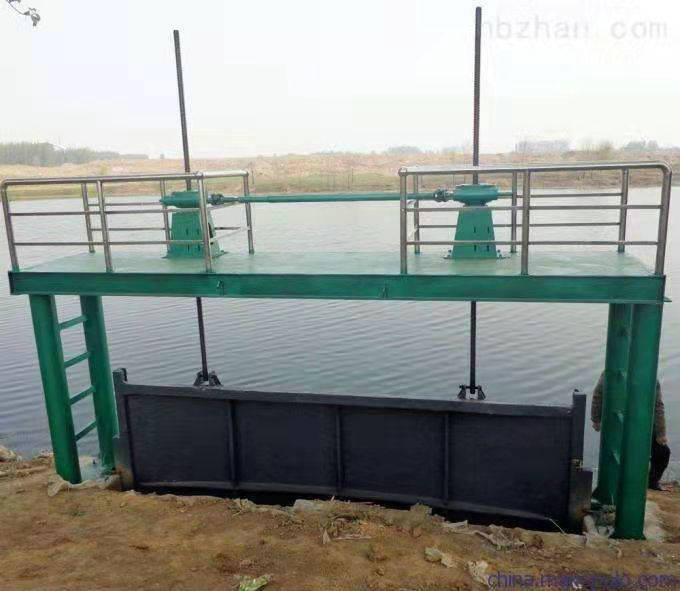 ���̰���